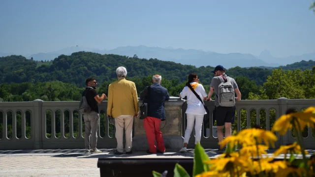 Boulevard Pyrenees Pau Promenade Pau Pyrenees Tourisme Stephane Torres