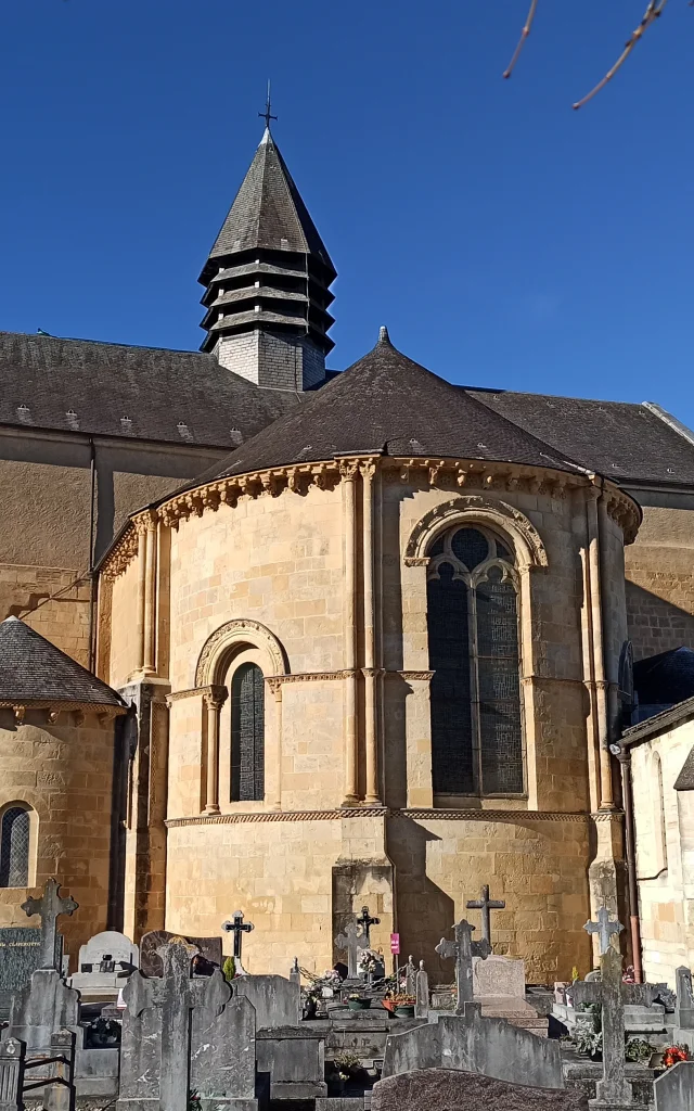 Cathedrale De Lescar Lescar Cote Est Pau Pyrenees Tourisme Paul Louis 1