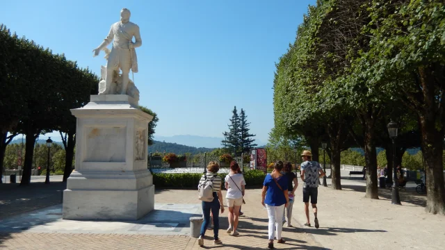 Statue Henriiv Pau Place Royale Visite Guidee Pau Pyrenees Tourisme Paul Louis