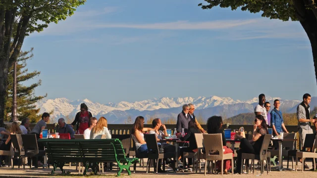 Boulevard des Pyrénées - Terrasse