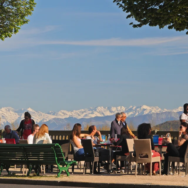 Boulevard des Pyrénées - Terrasse