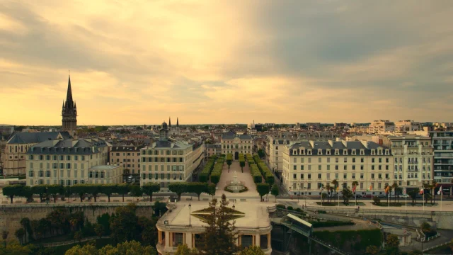 Pau - Le boulevard des Pyrénées