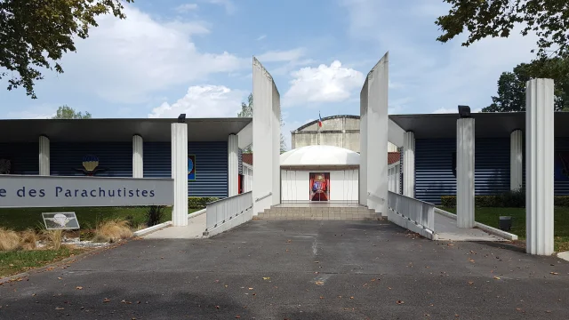 Musée mémorial des parachutistes