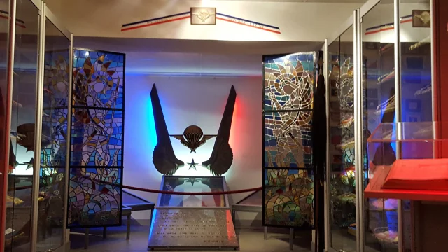 Musée mémorial des parachutistes